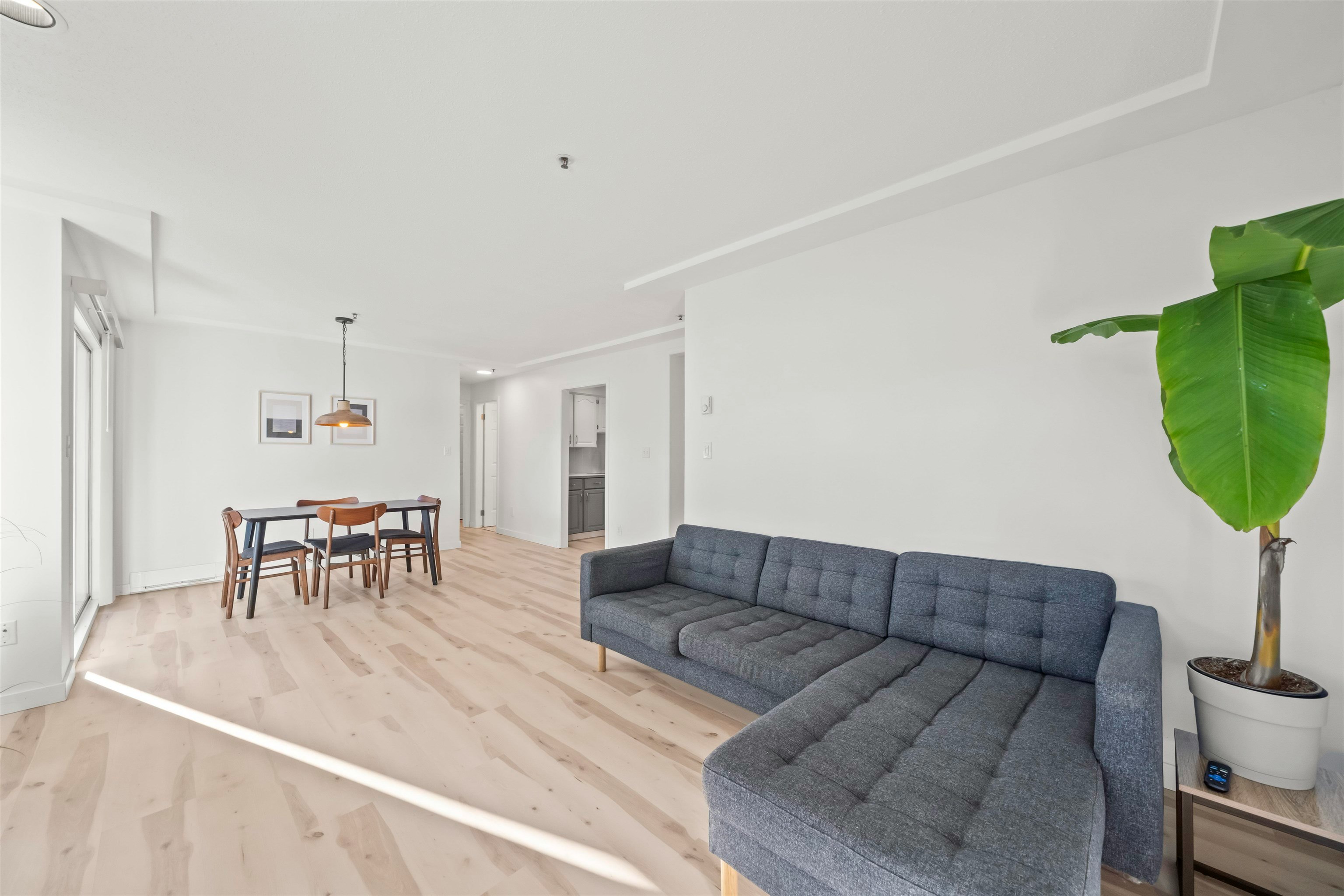 1-7110 Barnet Road - 2