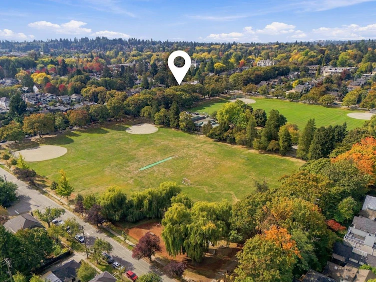 840 W 22nd Avenue, Vancouver, BC, V5Z 1Z9 - 7