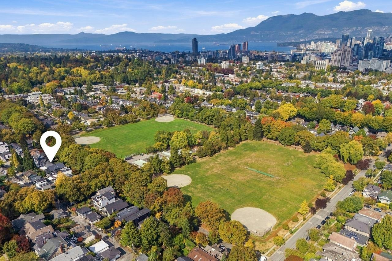 840 W 22nd Avenue, Vancouver, BC, V5Z 1Z9 - 10