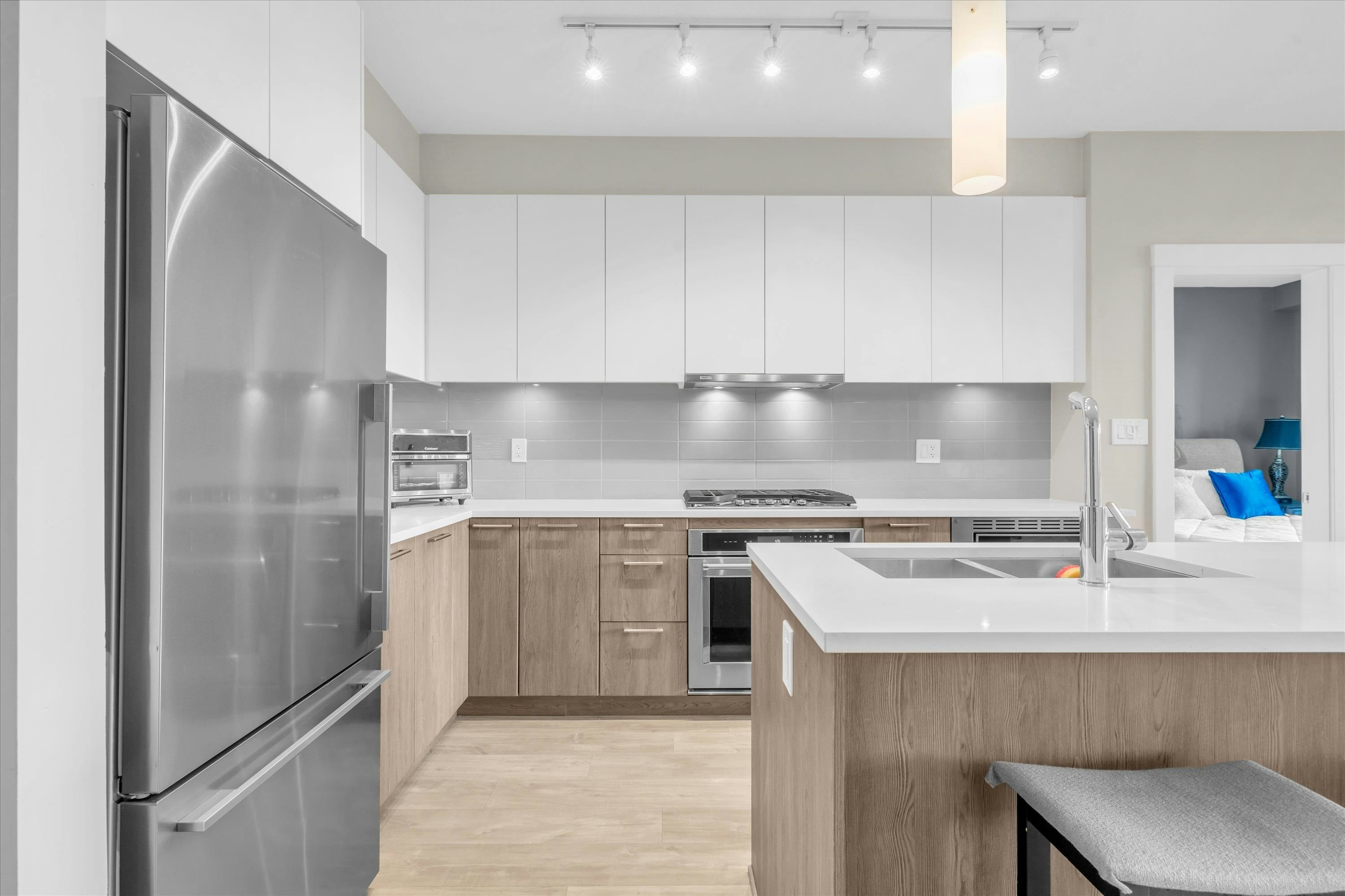 303-625 E 3rd Street - 2