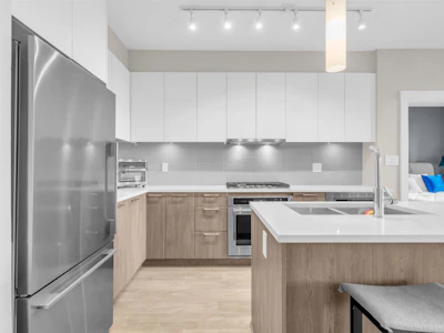 303-625 E 3rd Street - 2