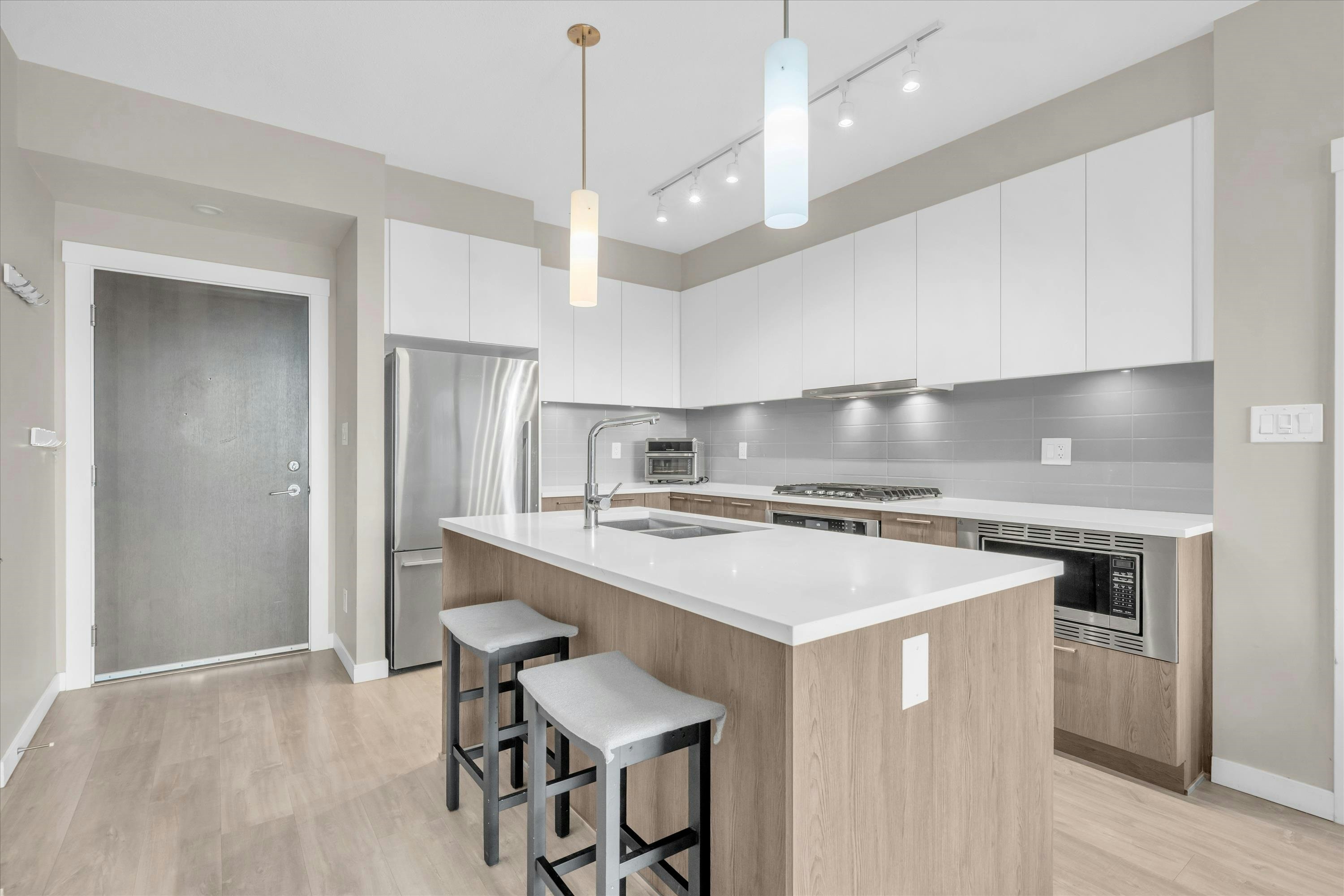 303-625 E 3rd Street, North Vancouver, BC, V7L 0G3 - 6