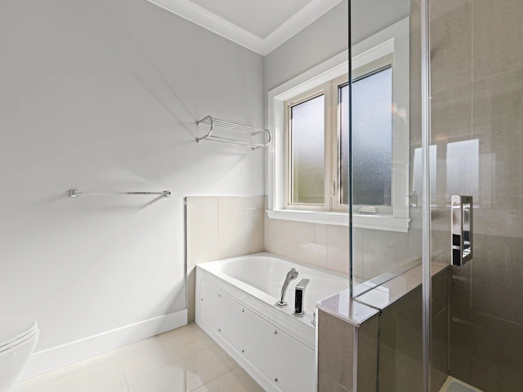 1-651 W 14th Street, North Vancouver, BC, V7M 1R3 - 21