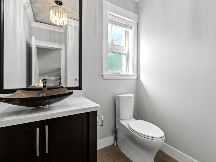 1-651 W 14th Street, North Vancouver, BC, V7M 1R3 - 15