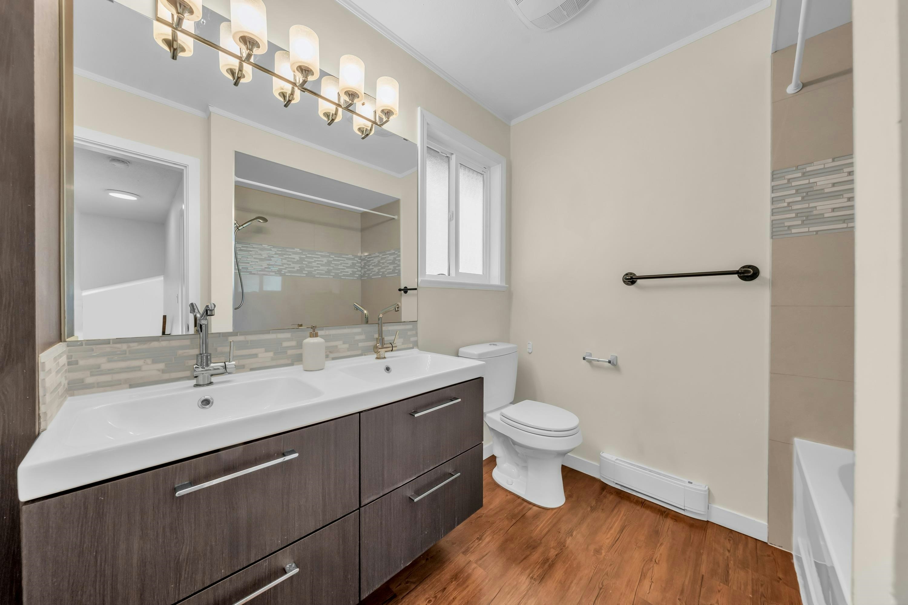 11591 Kingsbridge Drive, Richmond, BC, V7A 4T1 - 34