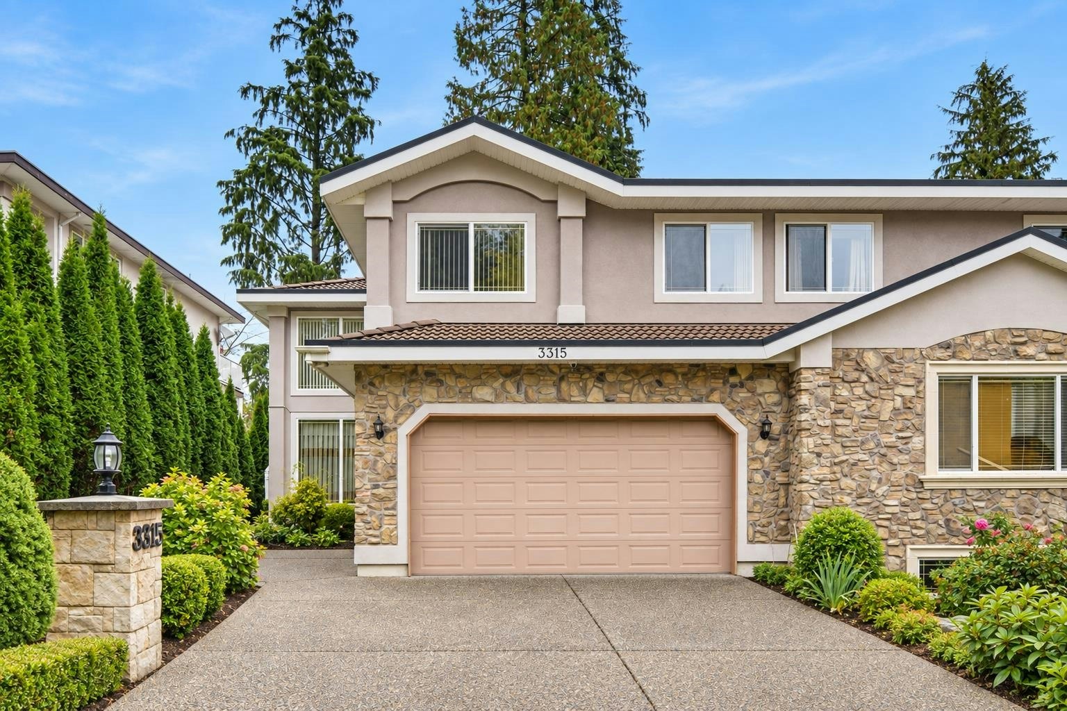 3315 Plateau Boulevard, Coquitlam, BC, V3E 3B8