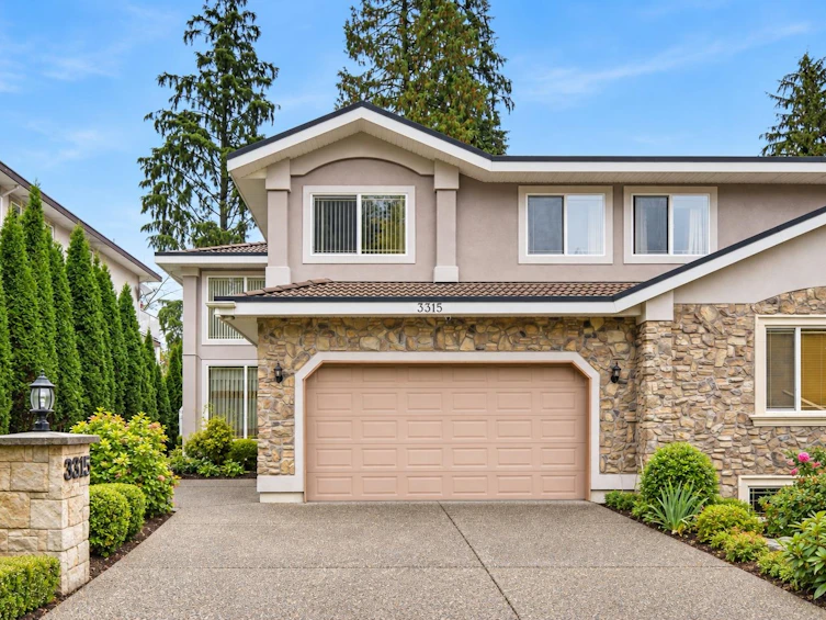3315 Plateau Boulevard, Coquitlam, BC, V3E 3B8
