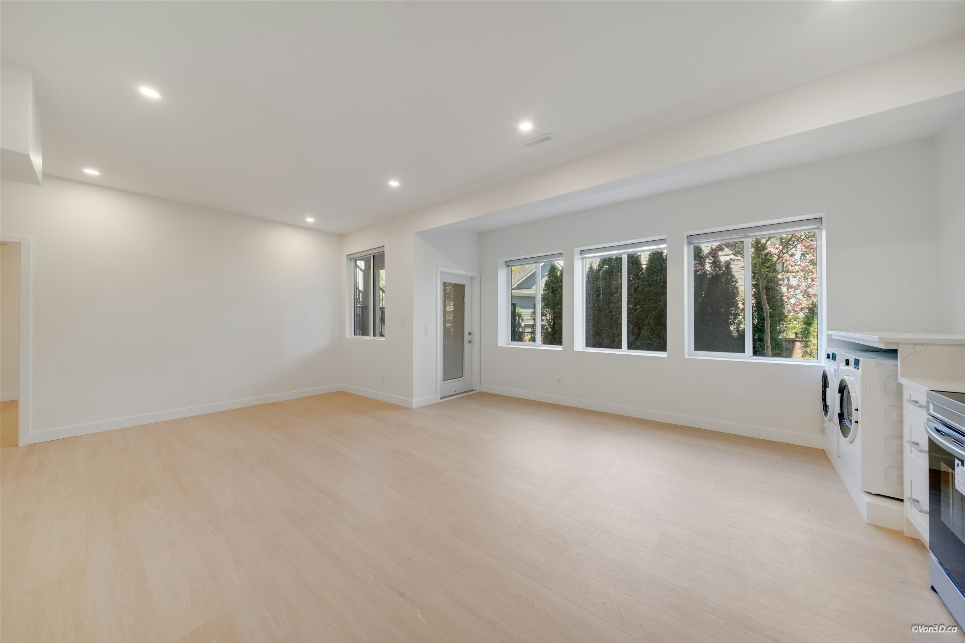 2862 Helc Place, Surrey, BC, V3Z 0C6 - 35