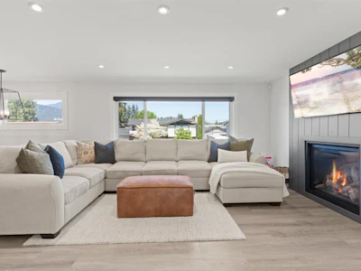 46520 Elliott Avenue - 4