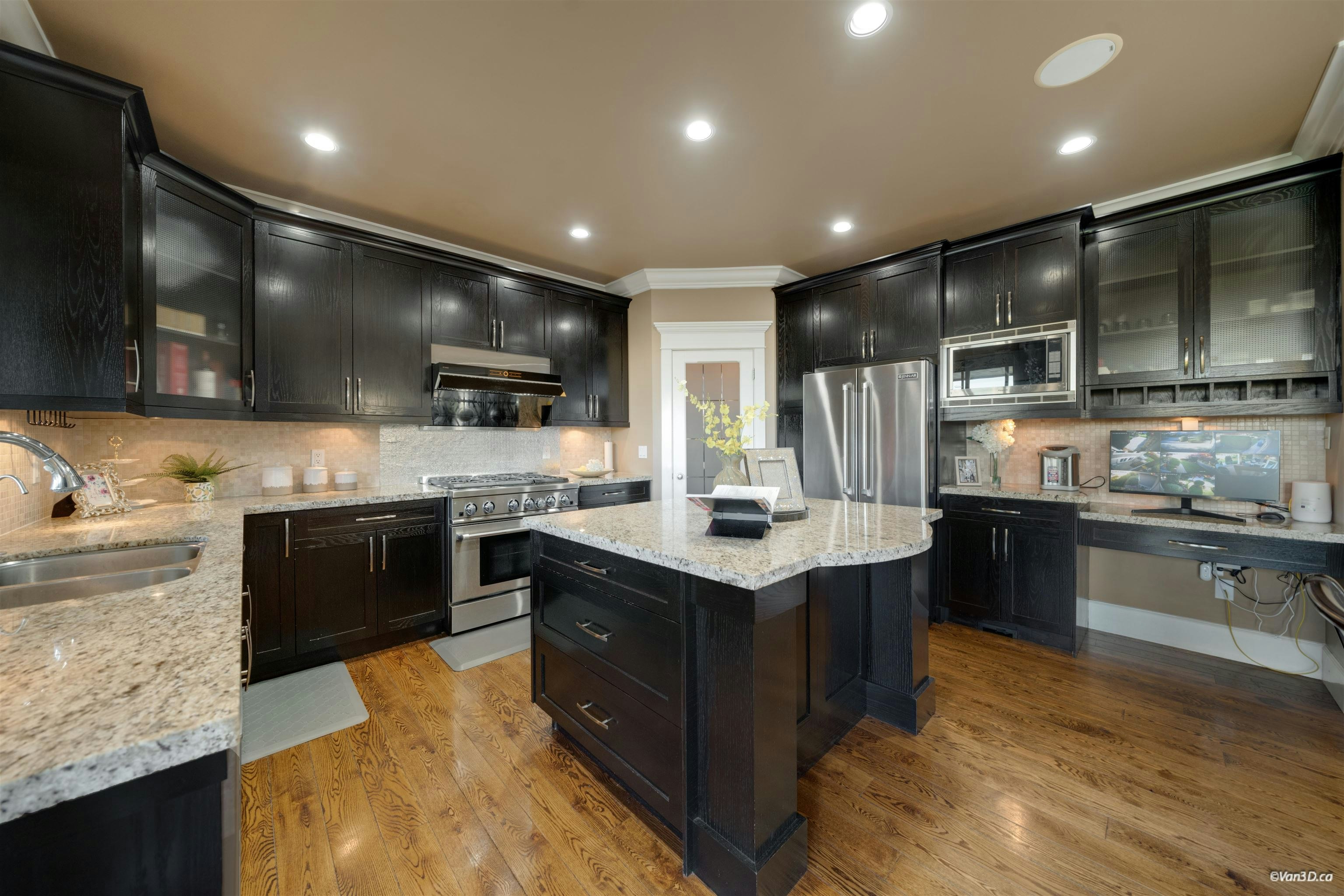 3928 159 Street, Surrey, BC, V3Z 0Y3 - 18