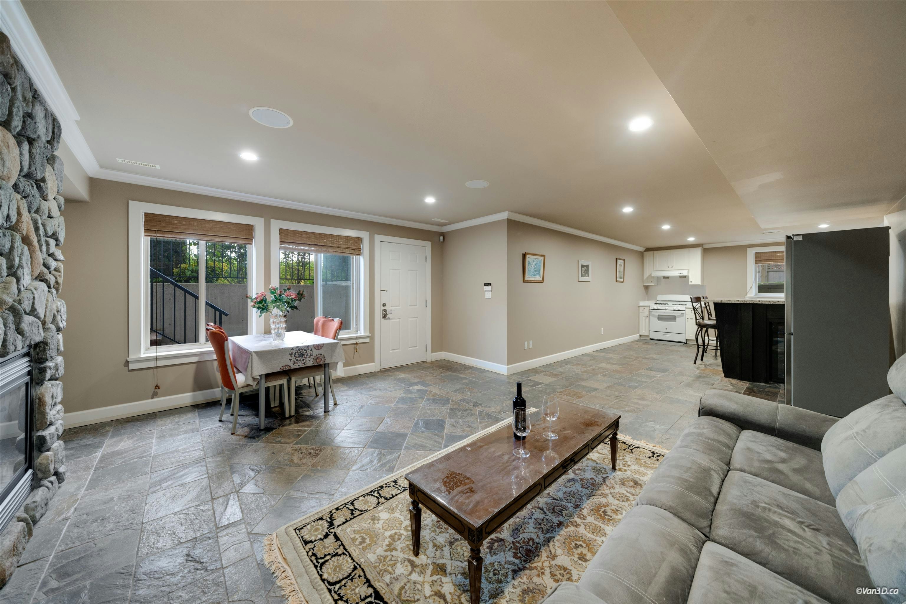 3928 159 Street, Surrey, BC, V3Z 0Y3 - 33