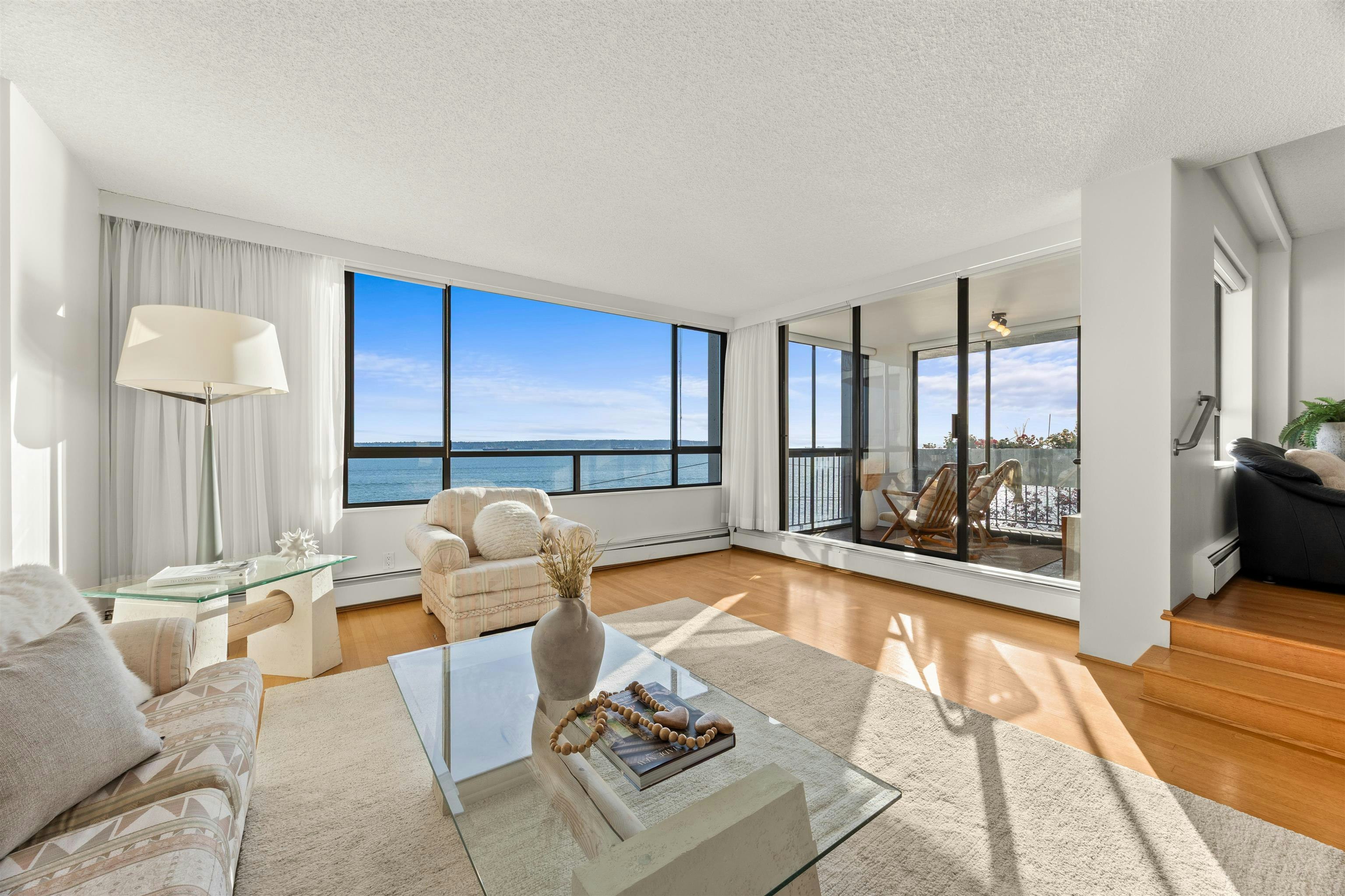 401-1930 Bellevue Avenue, West Vancouver, BC, V7V 1B5