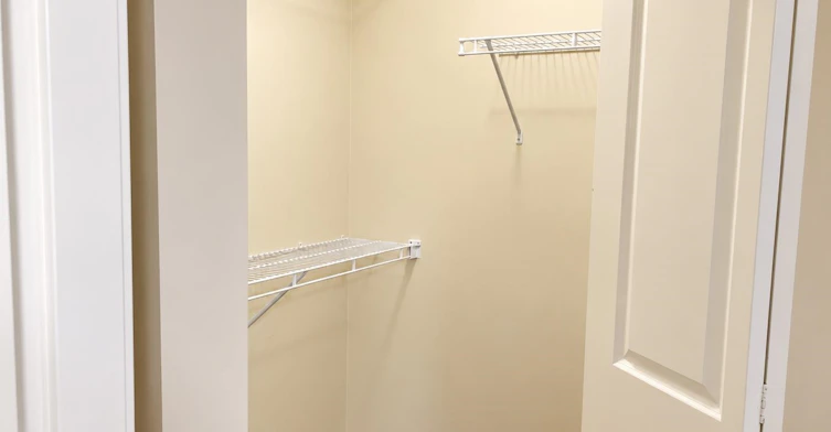 3F-10866 City Parkway, Surrey, BC, V3T 5W9 - 9