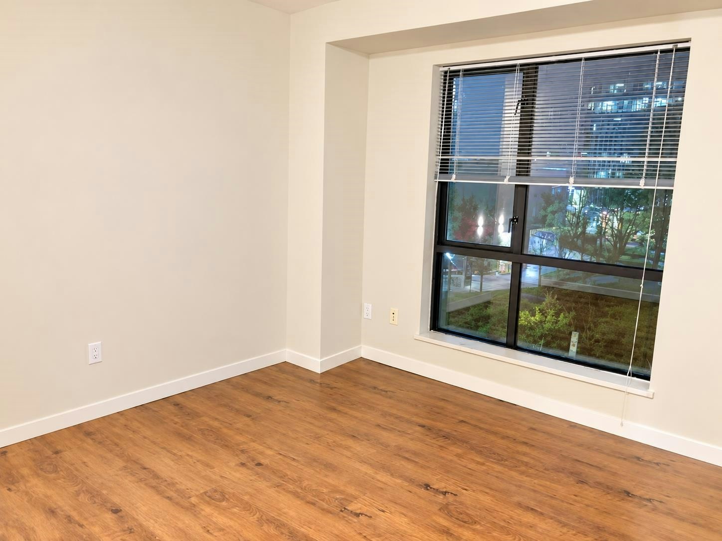 3F-10866 City Parkway, Surrey, BC, V3T 5W9 - 8