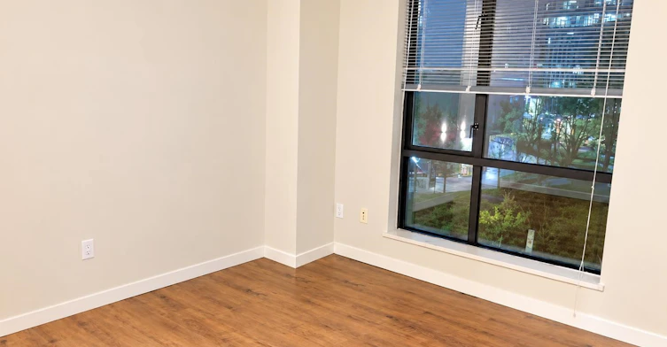 3F-10866 City Parkway, Surrey, BC, V3T 5W9 - 8
