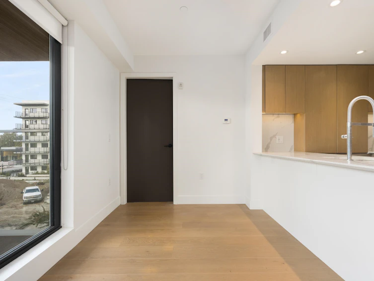 308-5089 Quebec Street, Vancouver, BC, V5W 0E5 - 11