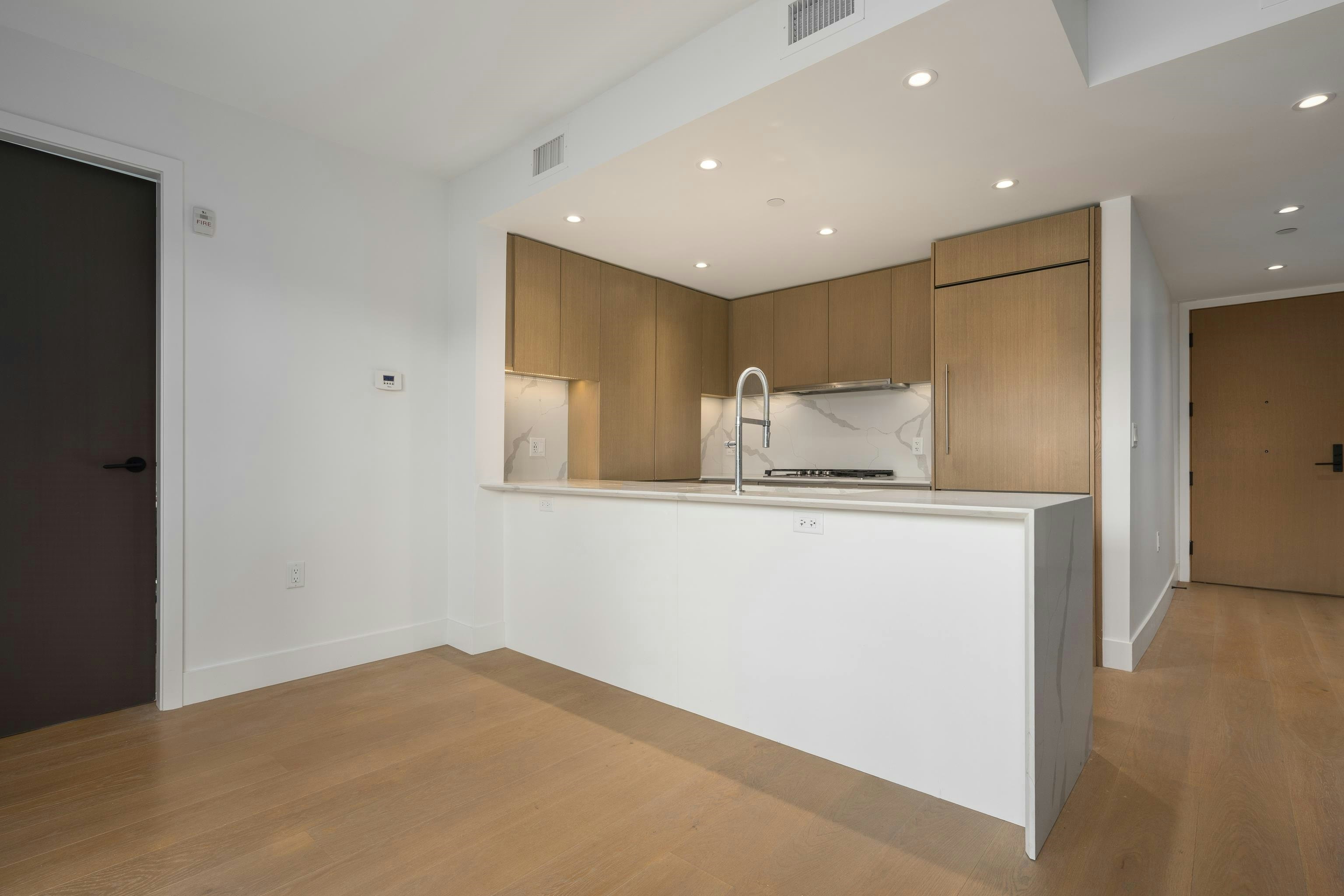 308-5089 Quebec Street, Vancouver, BC, V5W 0E5 - 6
