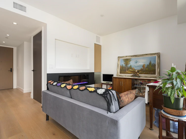 308-5089 Quebec Street, Vancouver, BC, V5W 0E5 - 8