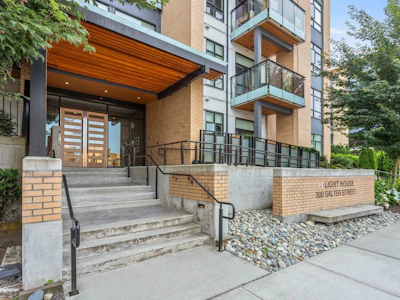 322-300 Salter Street - 2