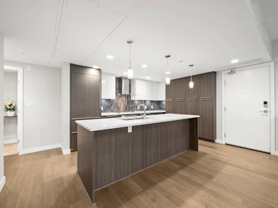 401-5033 Cambie Street - 4