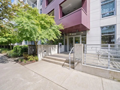401-5033 Cambie Street - 2