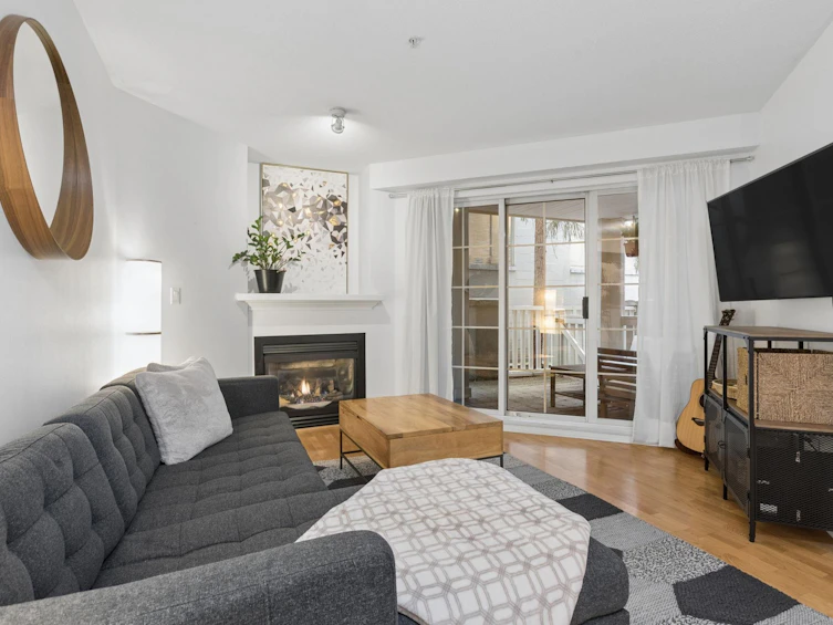 112-147 E 1st, North Vancouver, BC, V7L 1B2 - 9