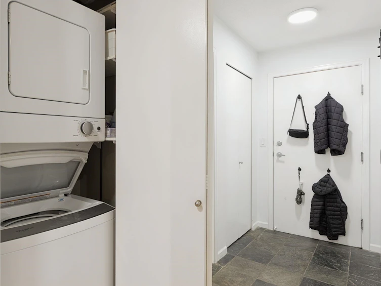 112-147 E 1st, North Vancouver, BC, V7L 1B2 - 6