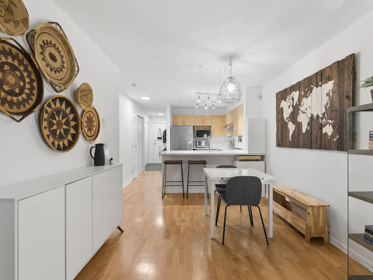 112-147 E 1st, North Vancouver, BC, V7L 1B2 - 11