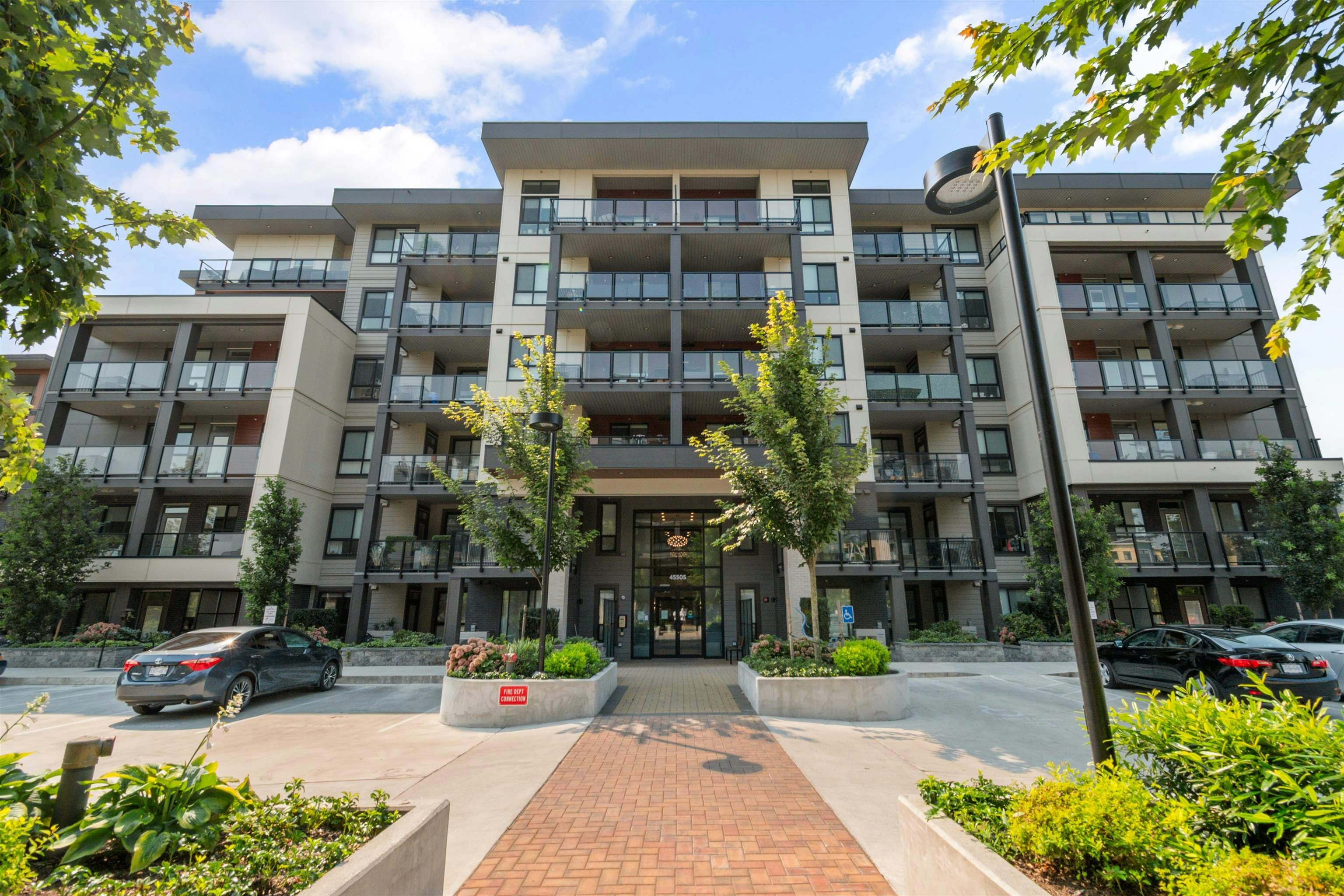 604-45505 Campus Drive, Chilliwack, BC, V2R 6L2