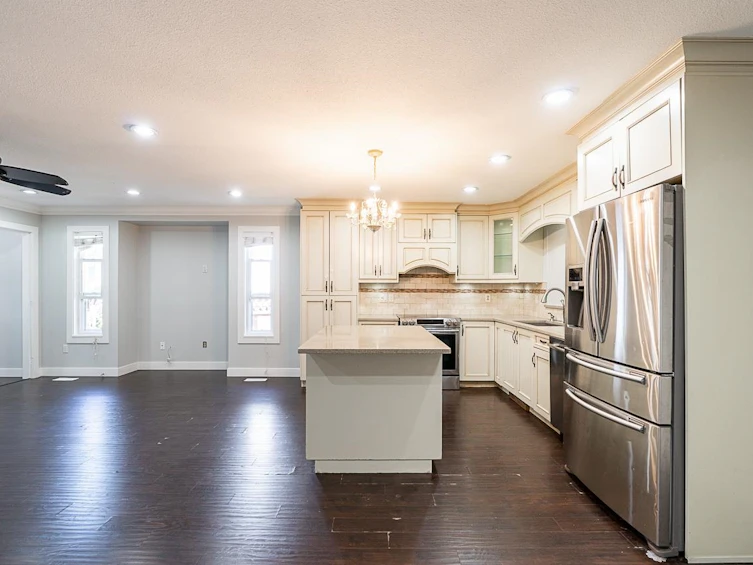 13032 61 Avenue, Surrey, BC, V3X 2H5 - 11
