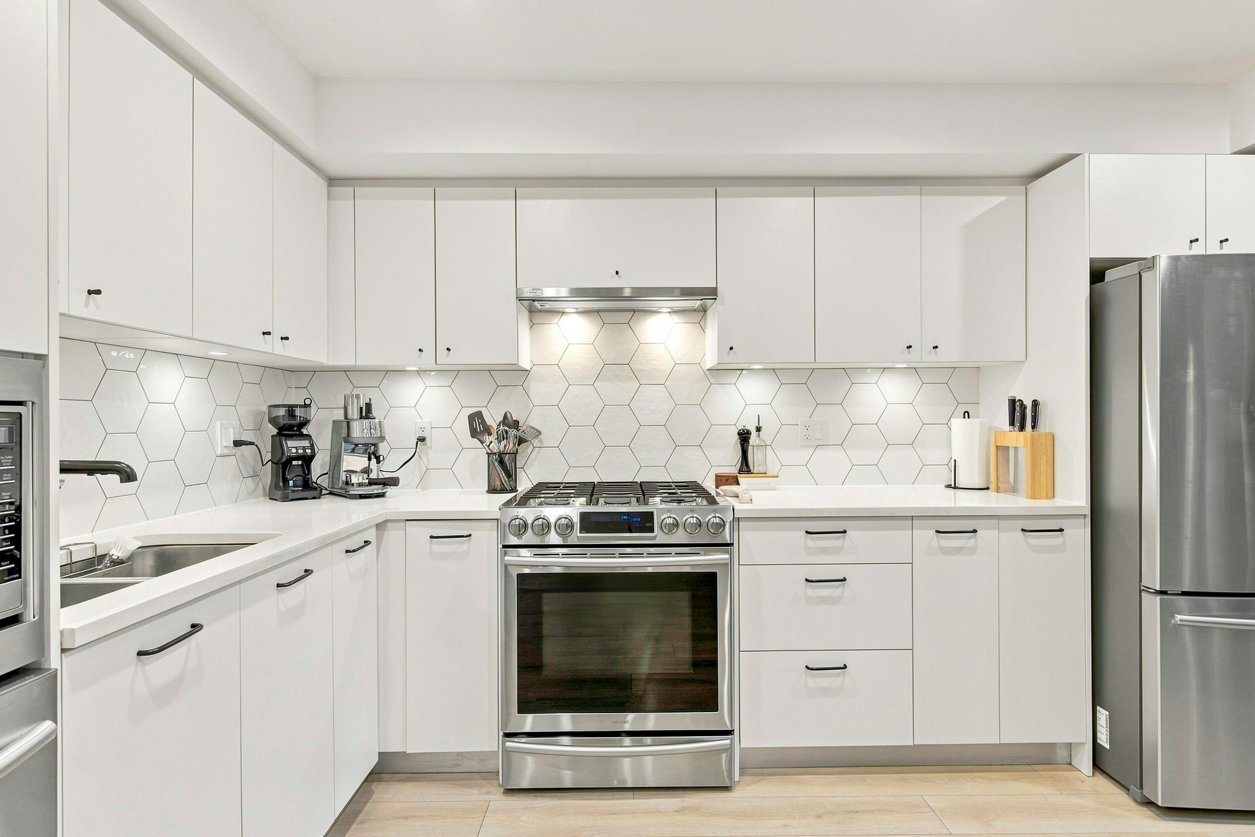 305-1519 Crown Street, North Vancouver, BC, V7J 1G6 - 14