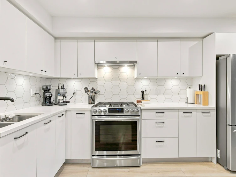 305-1519 Crown Street, North Vancouver, BC, V7J 1G6 - 14