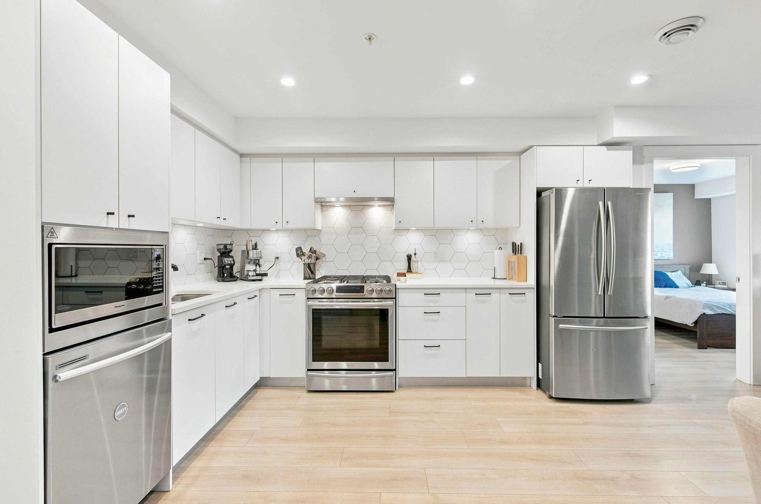 305-1519 Crown Street, North Vancouver, BC, V7J 1G6 - 10