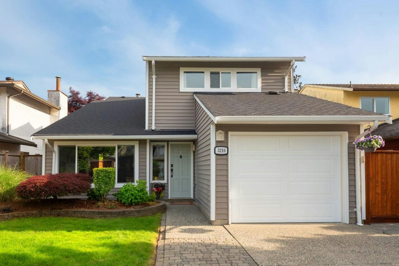 3216 Savary Avenue, Coquitlam, BC, V3E 1M3 - 2