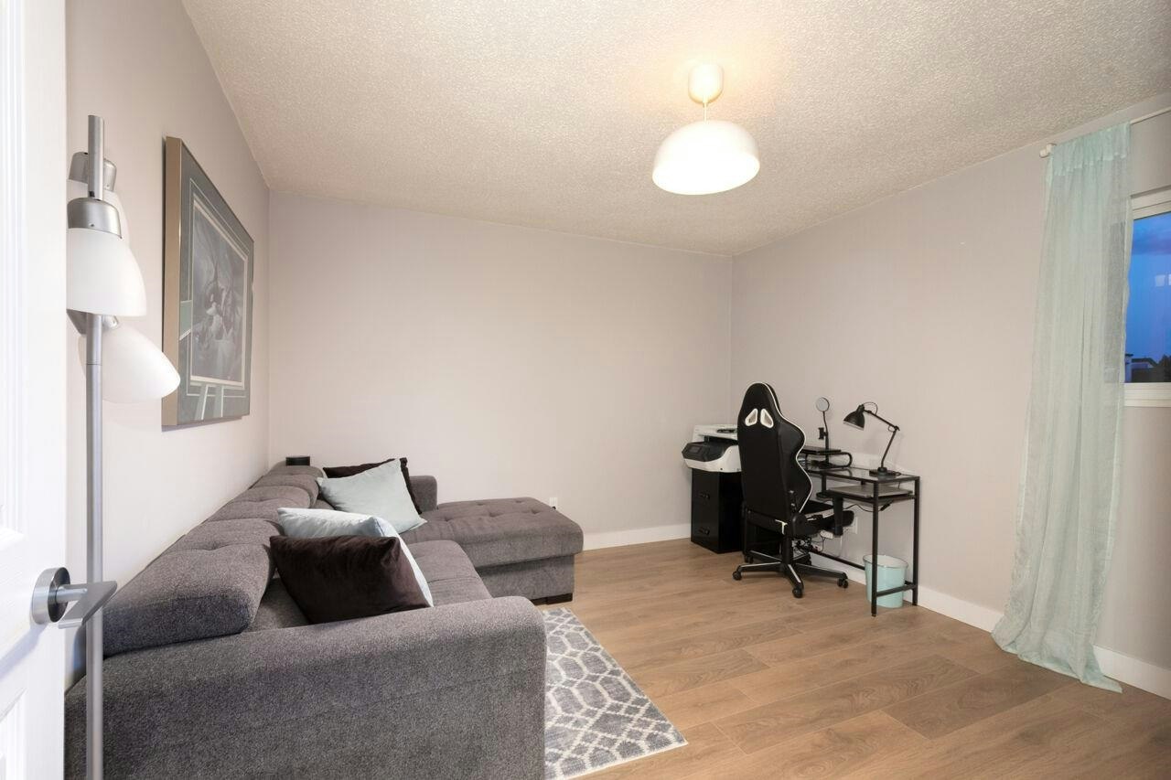 3216 Savary Avenue, Coquitlam, BC, V3E 1M3 - 22