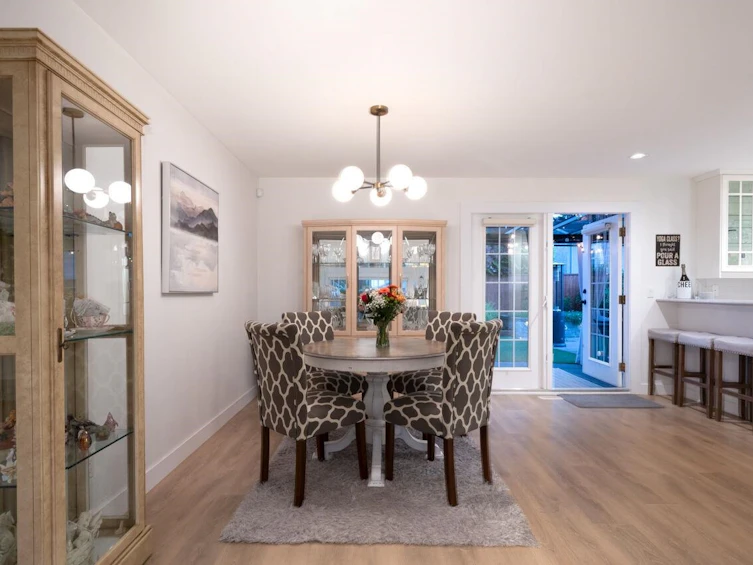 3216 Savary Avenue, Coquitlam, BC, V3E 1M3 - 10