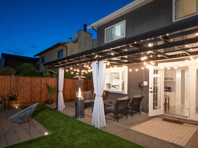 3216 Savary Avenue, Coquitlam, BC, V3E 1M3 - 32