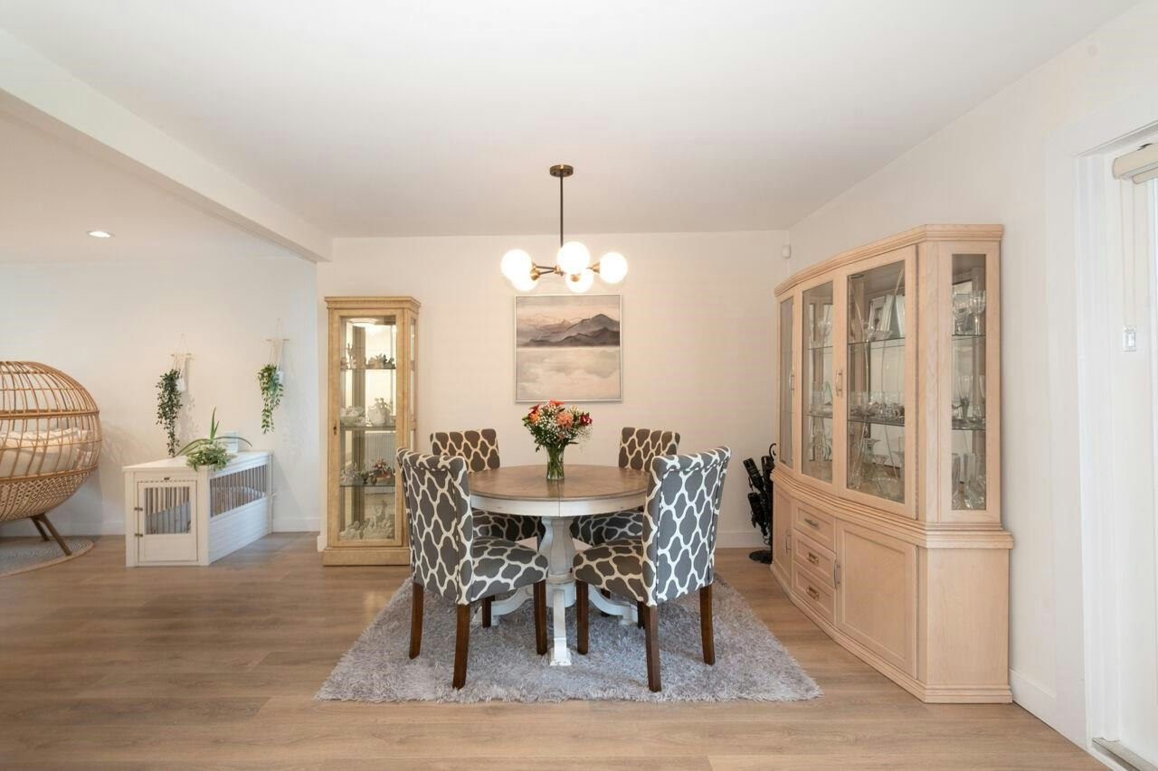 3216 Savary Avenue, Coquitlam, BC, V3E 1M3 - 11