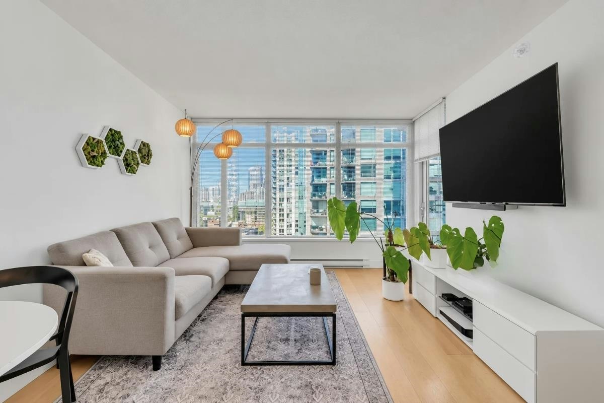 2102-888 Homer Street, Vancouver, BC, V6B 0H7