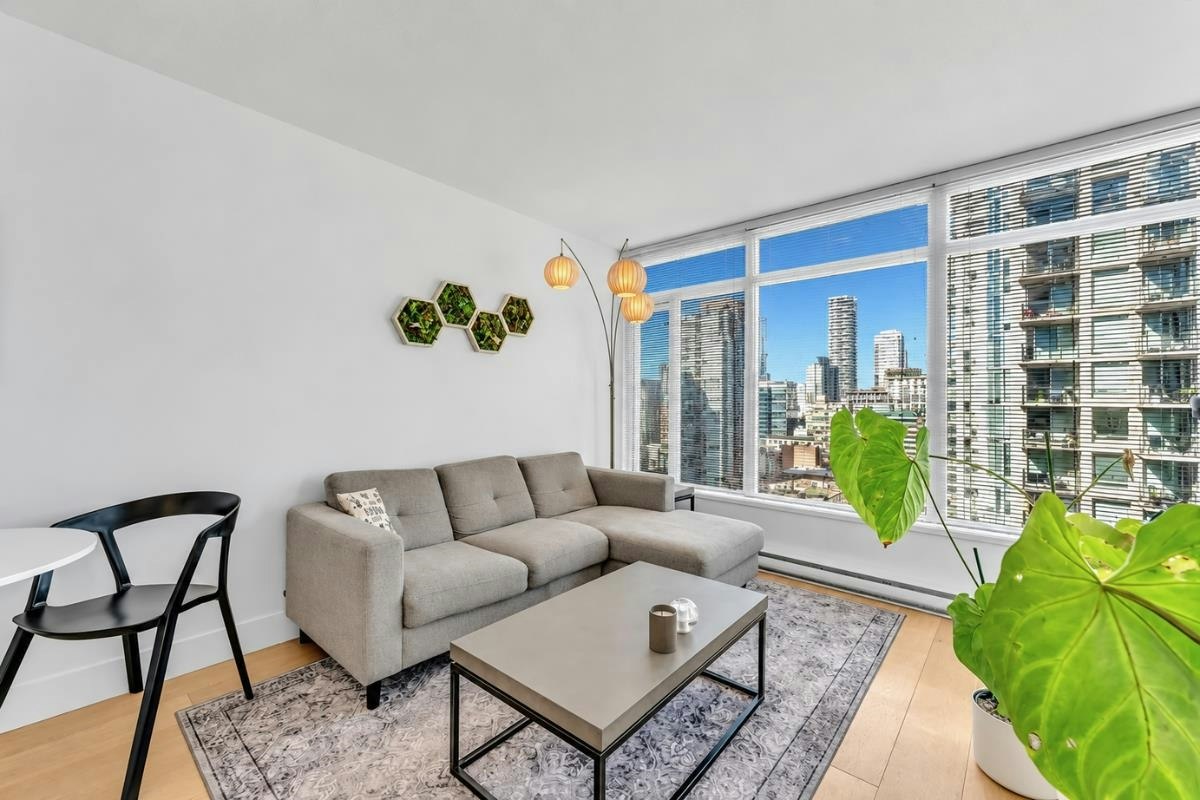 2102-888 Homer Street, Vancouver, BC, V6B 0H7 - 2
