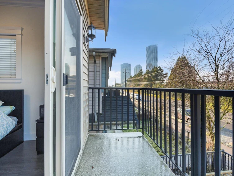 7847 15th Street, Burnaby, BC, V3N 2M7 - 17