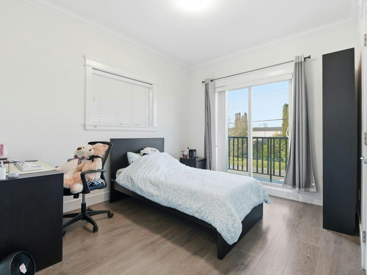 7847 15th Street, Burnaby, BC, V3N 2M7 - 15