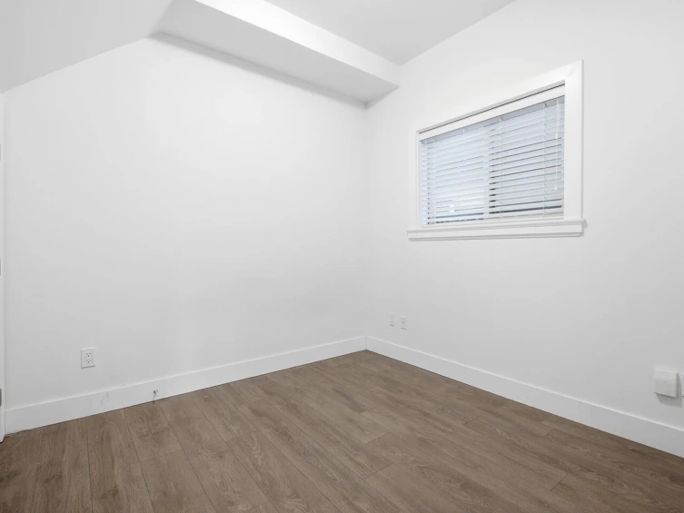 7847 15th Street, Burnaby, BC, V3N 2M7 - 20