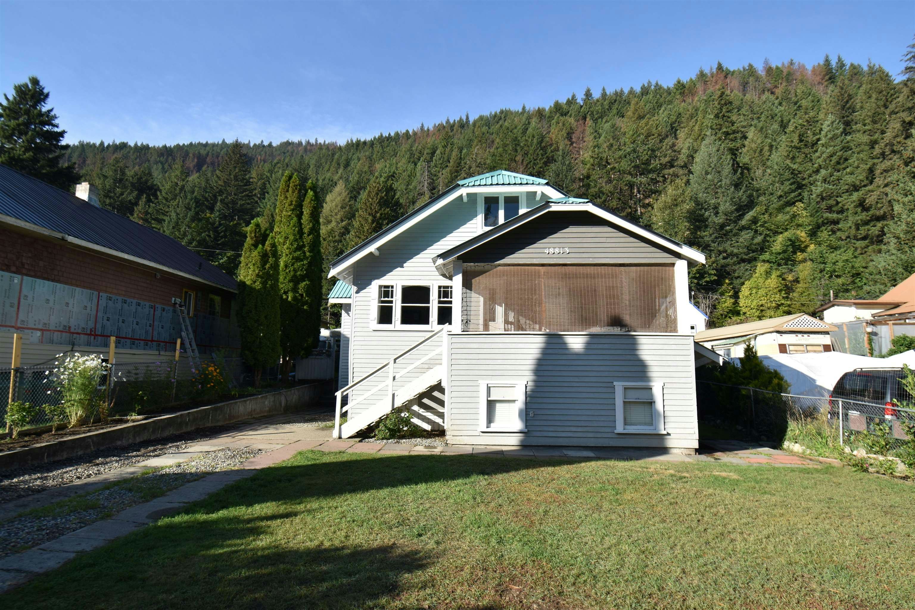 48813 Chaumox Road - 2