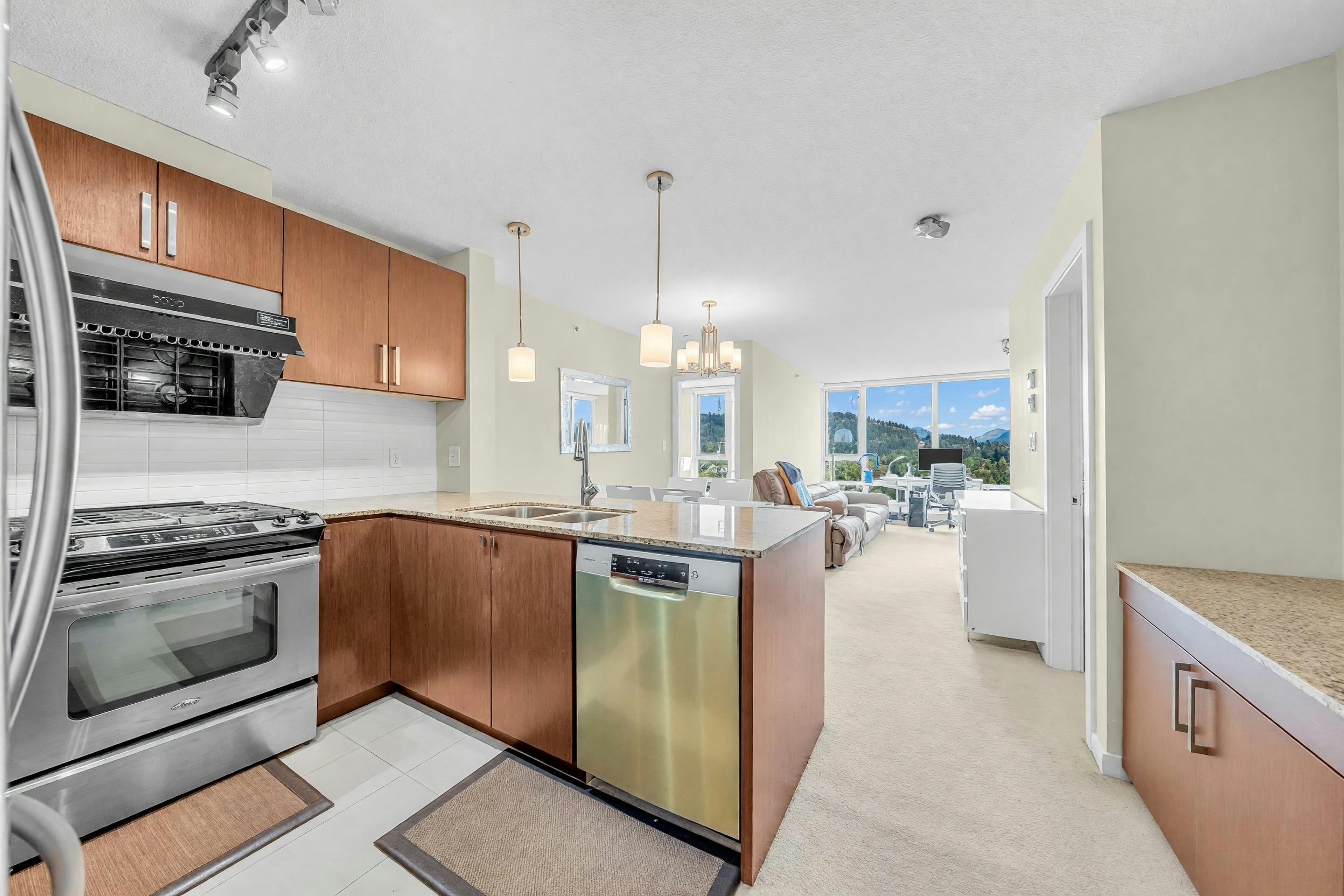 2206-9868 Cameron Street - 5