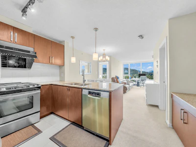 2206-9868 Cameron Street - 5