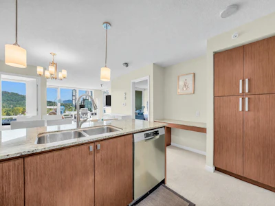 2206-9868 Cameron Street - 4