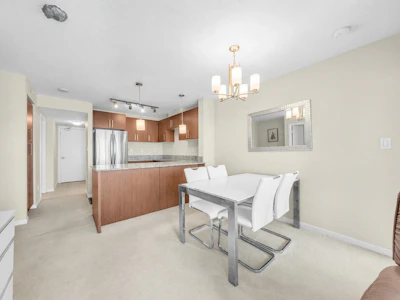 2206-9868 Cameron Street - 3