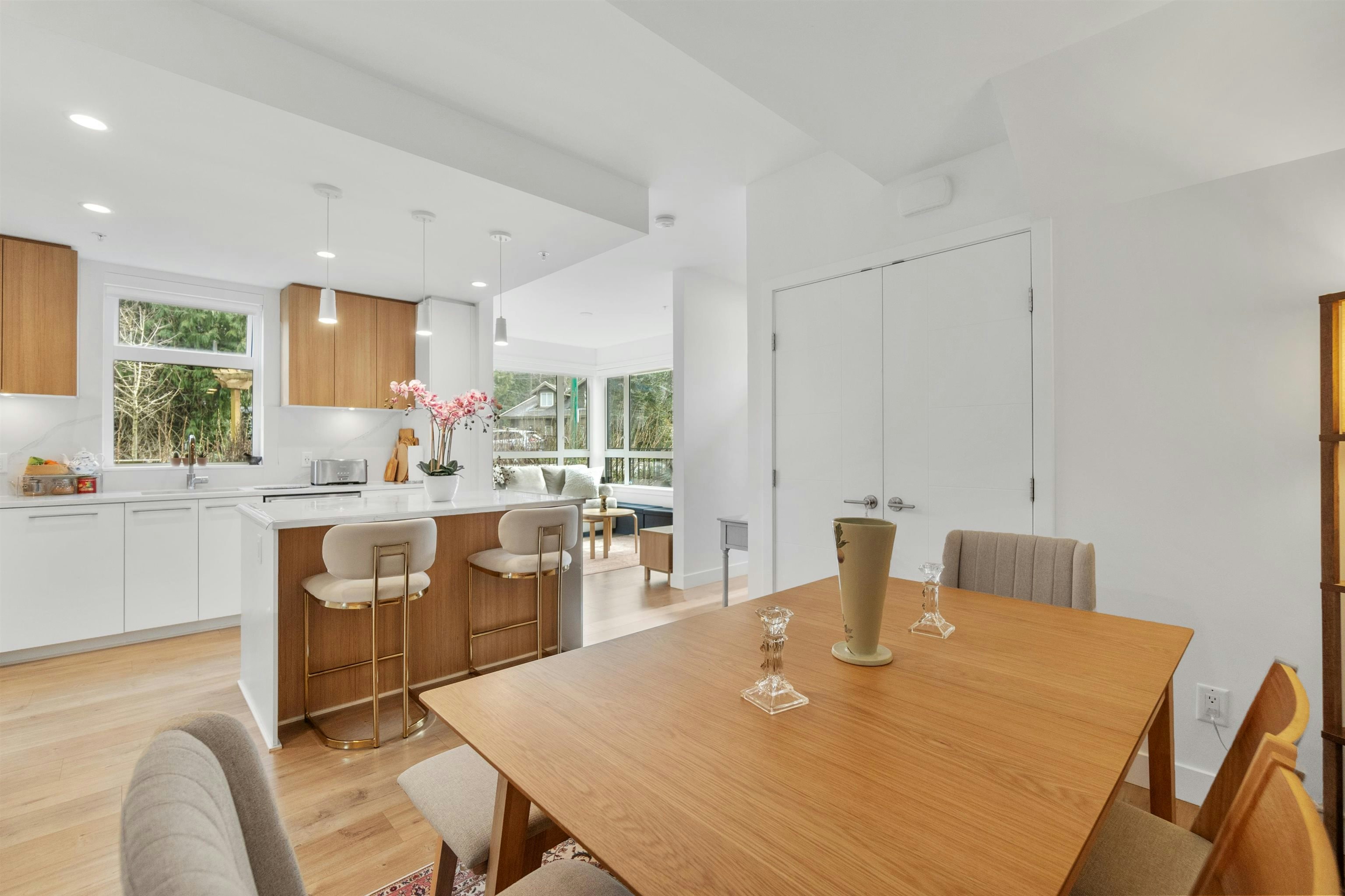 176-2035 Glenaire Drive, North Vancouver, BC, V7P 1Y2