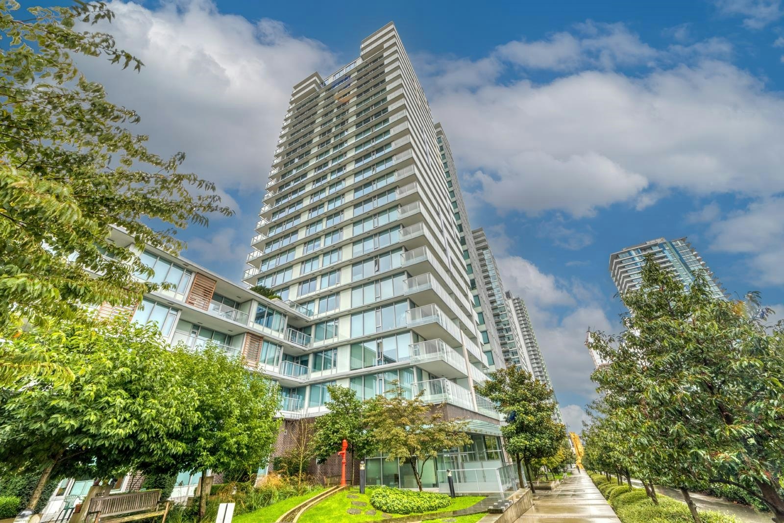 1407-8031 Nunavut Lane, Vancouver, BC, V5X 0C9